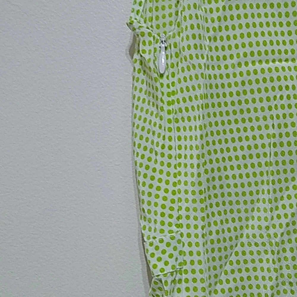 Isaac Mizrahi Vintage Silk Green Polka Dot Sleeveless Top - Picture 4 of 4